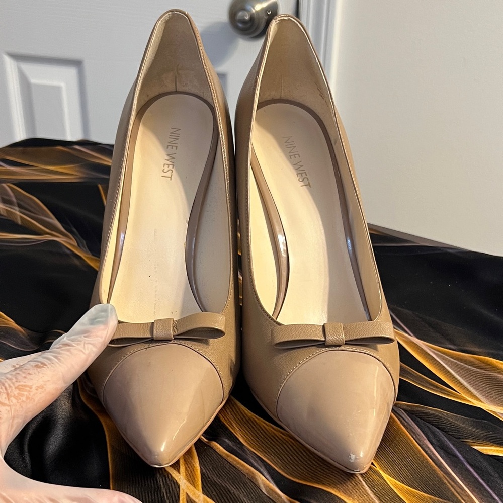 Nine West Women's Beige Heels with Bow